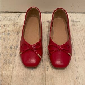 Red Ballet Flats with Bow Accent